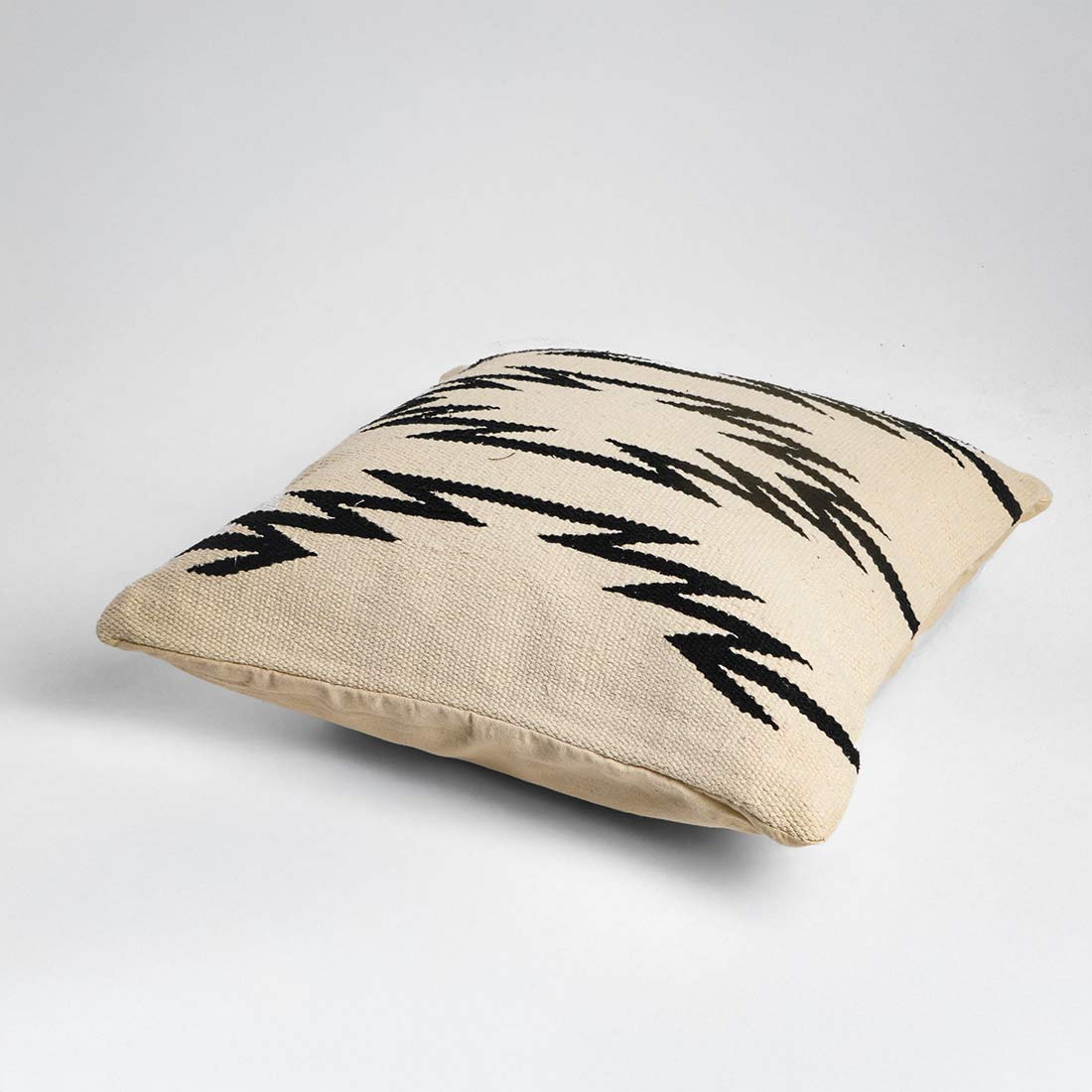 Calme Woven Pillow Cover
