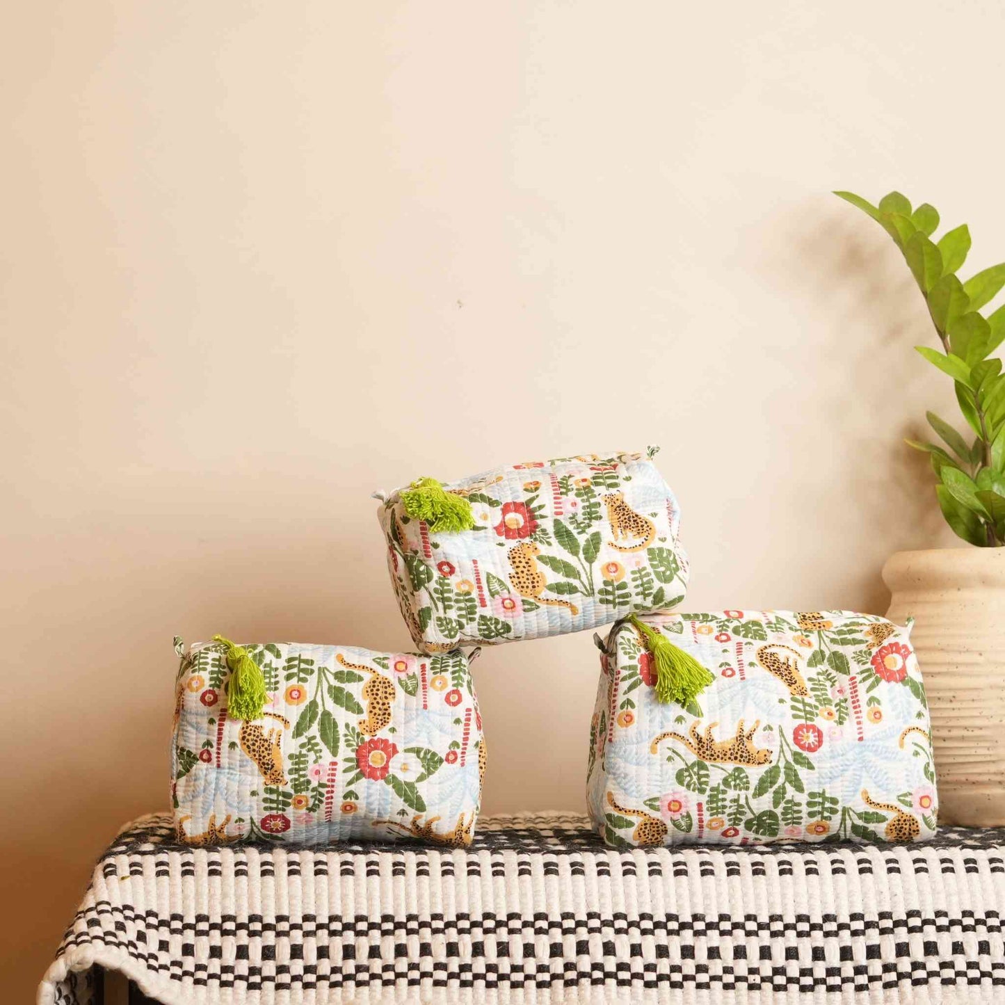 Sylva Printed Pouch Bag