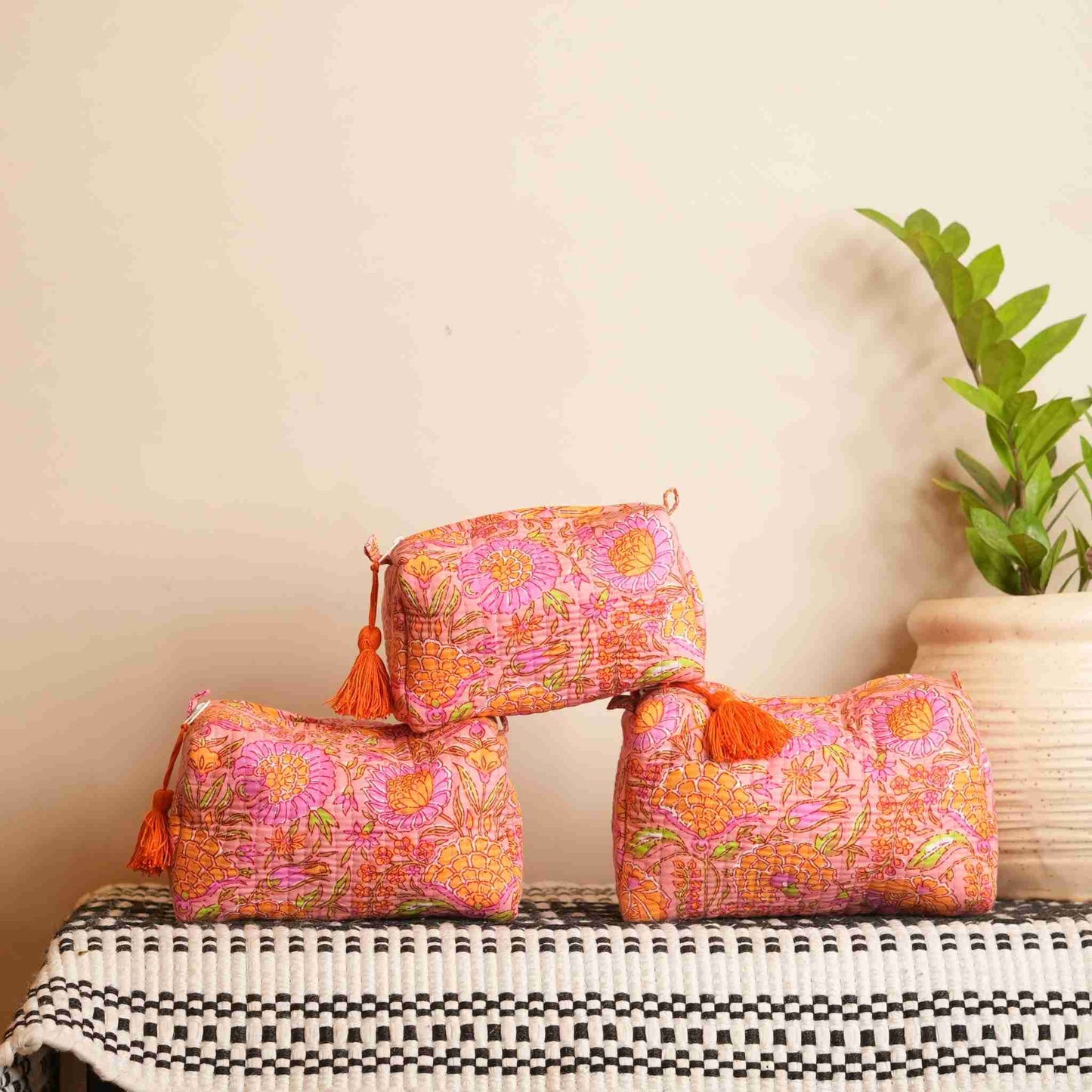 Liora Printed Pouch Bag