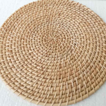 Aara Luxe Cane Round Placemat - Handwoven Elegance