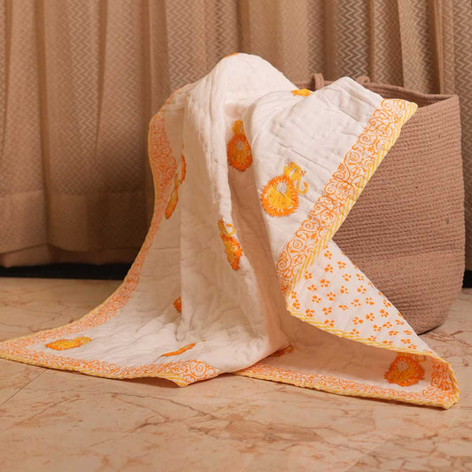 Moomi  Printed Baby Quilt