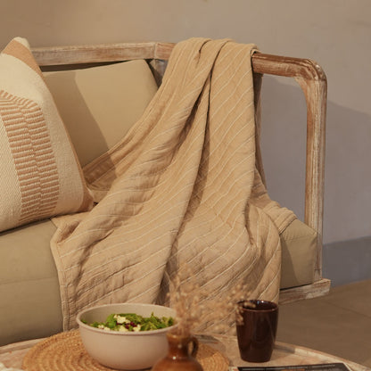 Wamra Solid Quilted Throw