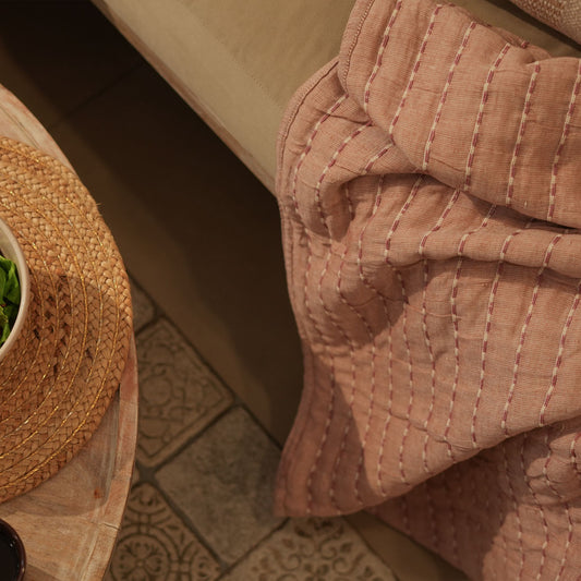 Snugh Solid Quilted Throw