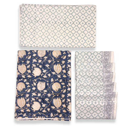 Set of Tablecloth, table runner and 6 napkins.
