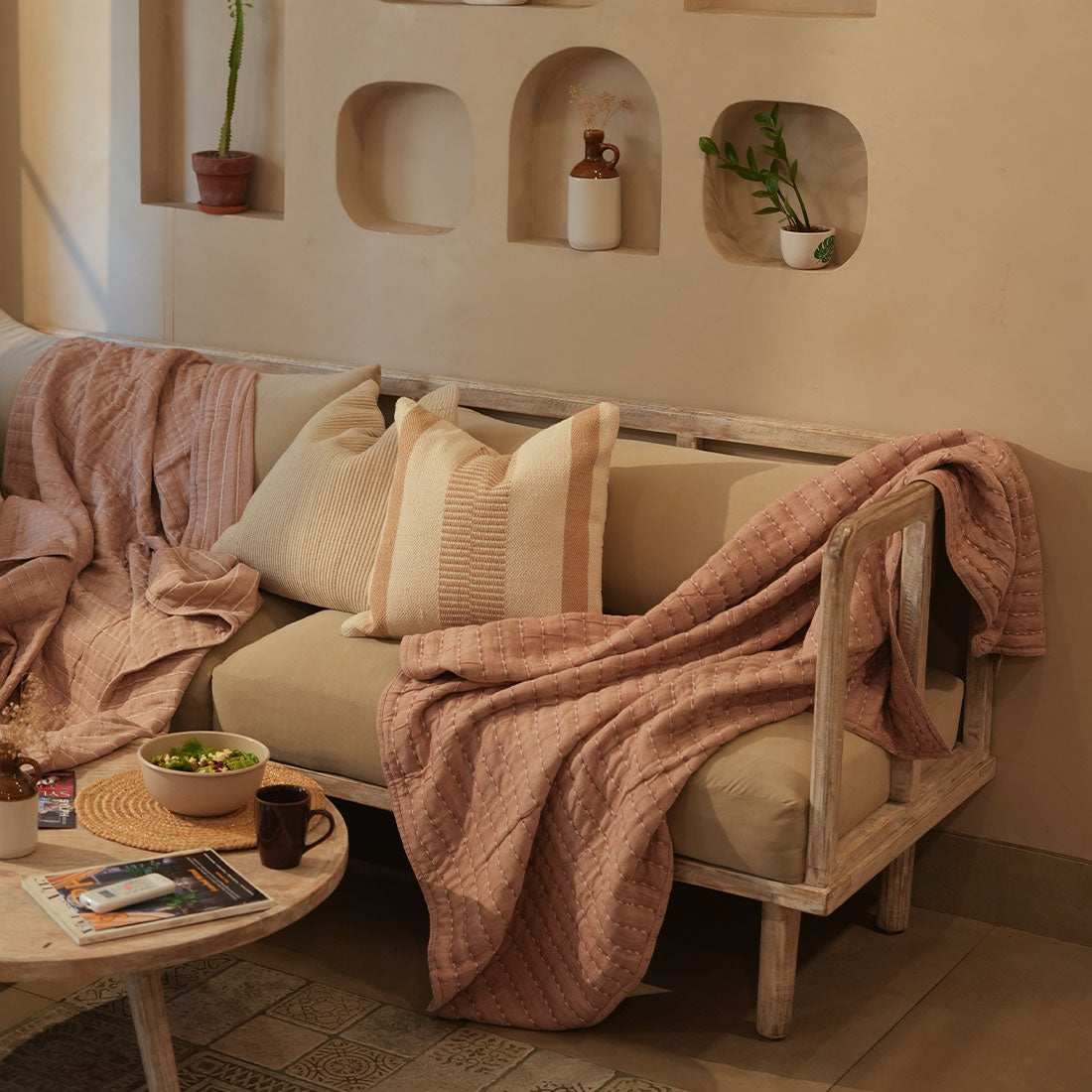 Snugh Solid Quilted Throw