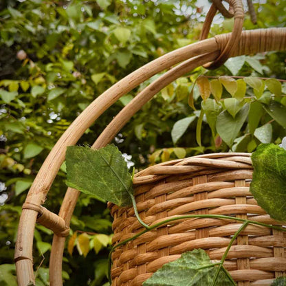 Gor Hanging Cane Planter