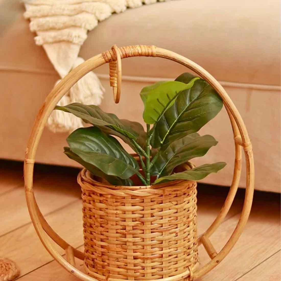 Gor Hanging Cane Planter