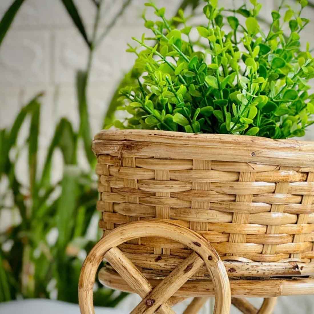 Tita Cart Shaped Planter