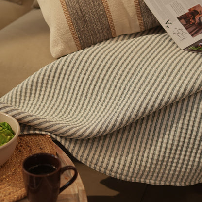 Cozra Solid Quilted Throw