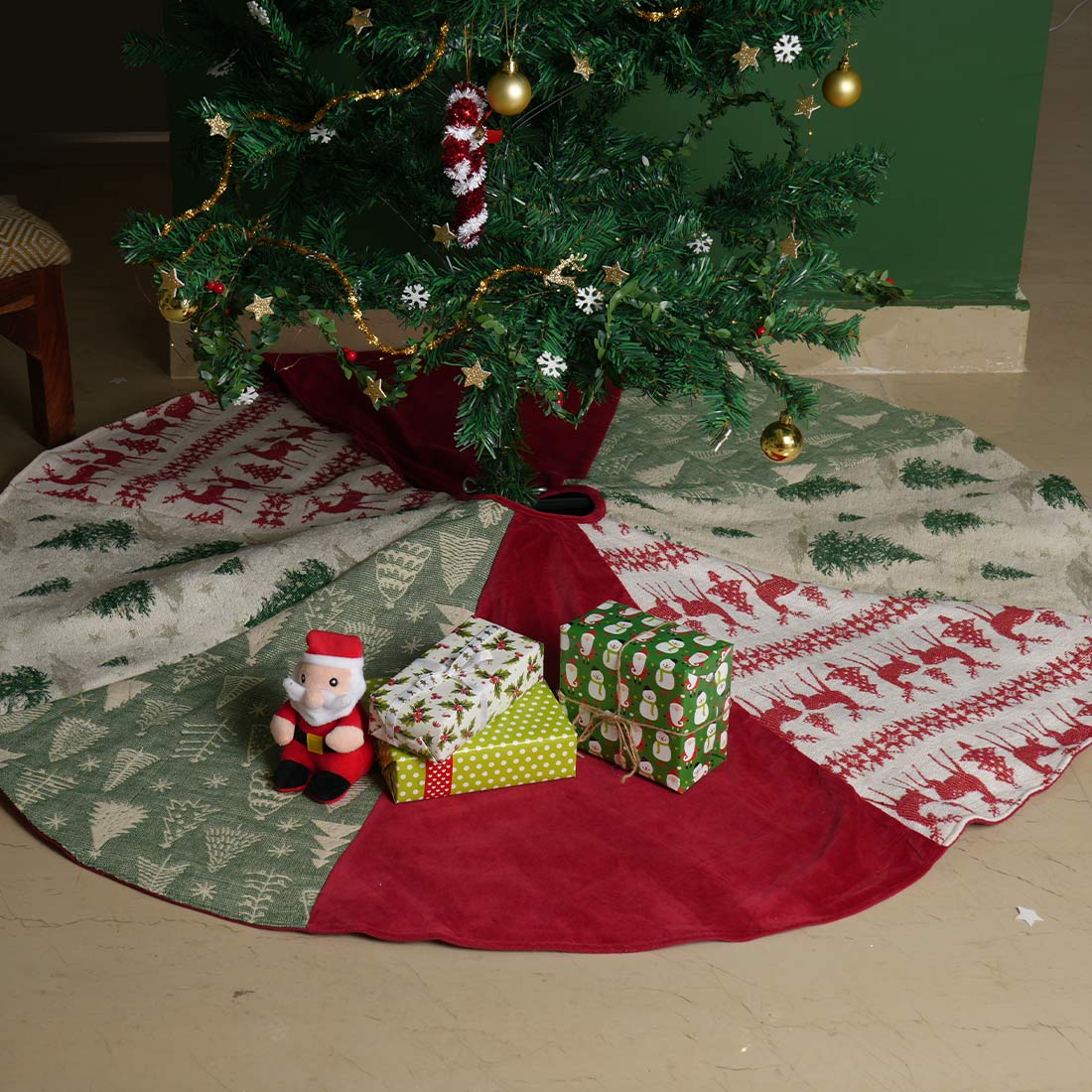 Yukio Christmas Tree Skirt | Christmas Home Decor | Holiday Gifting