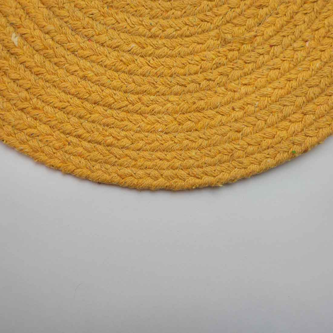 Holt Round Woven Placemat