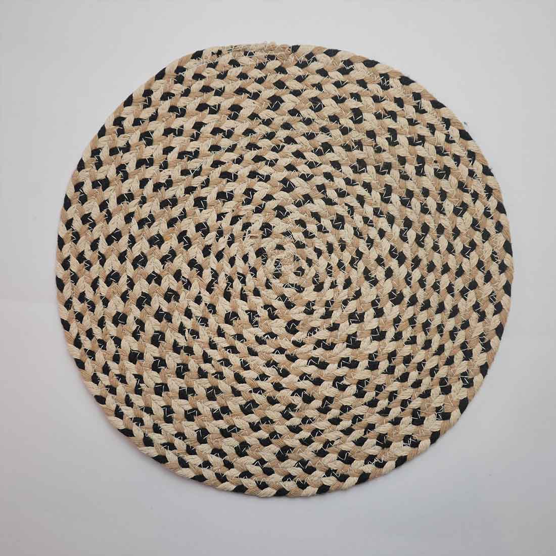Lush Round Woven Placemat