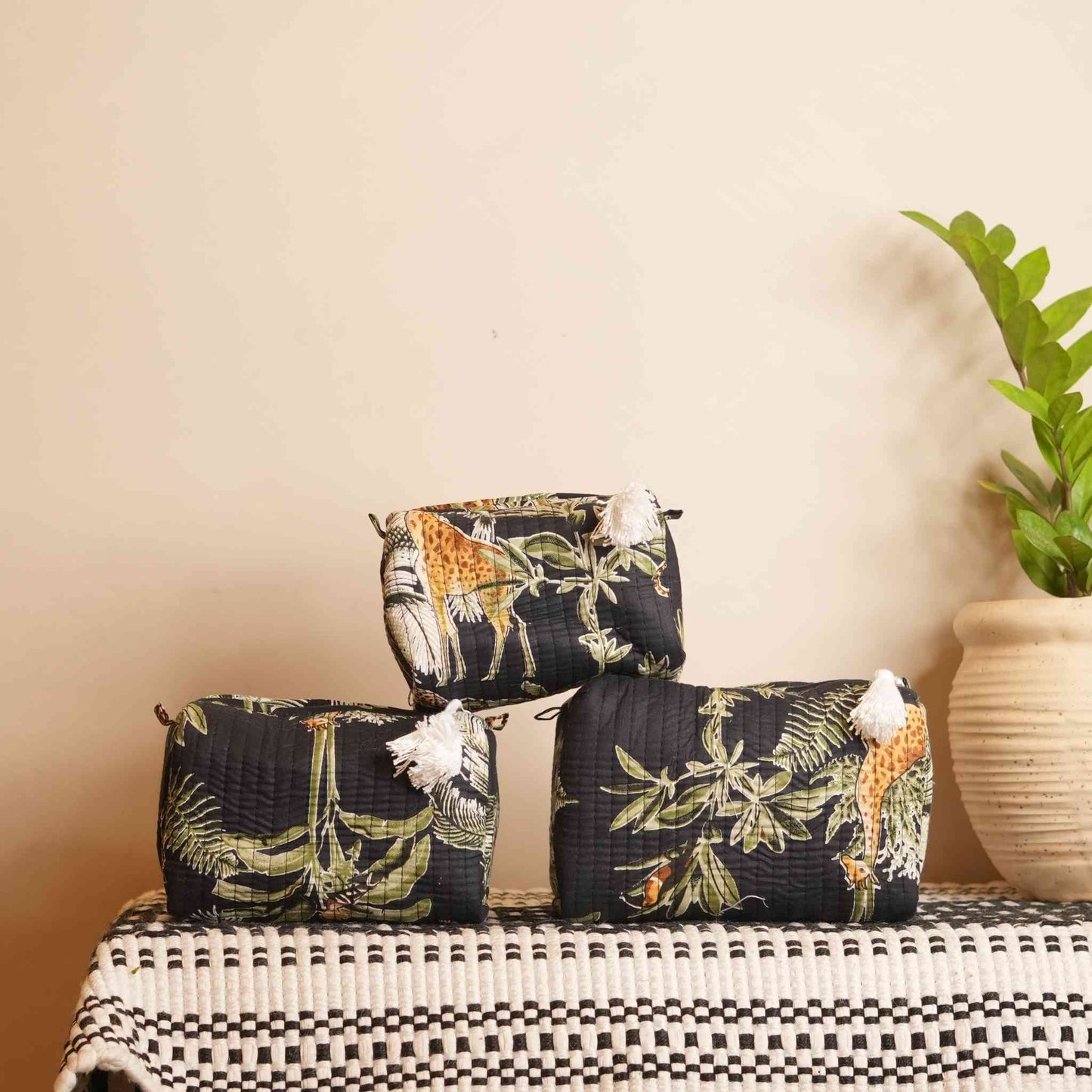 Kaira Printed Pouch Bag