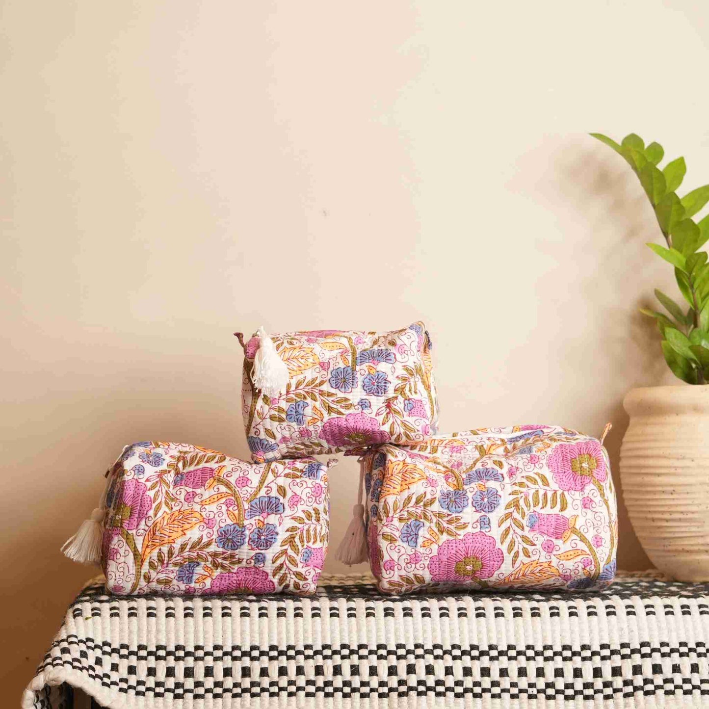 Rosyn Printed Pouch bag