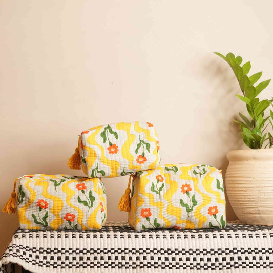 Curvi Printed Pouch Bag