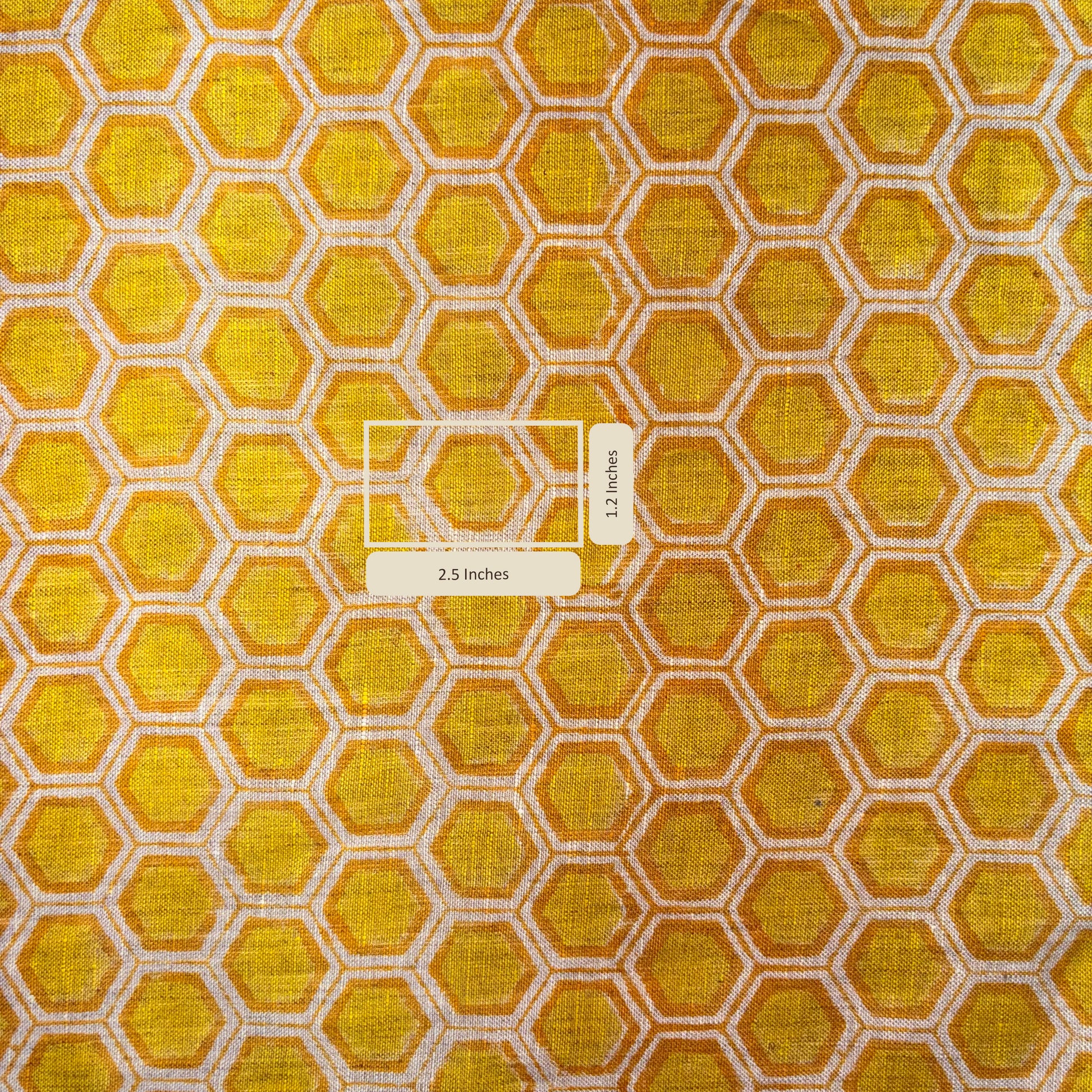 Hexagonal pattern fabric with measurement label