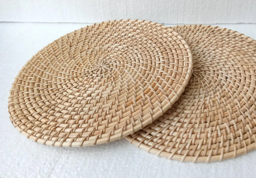 Aara Luxe Cane Round Placemat - Handwoven Elegance