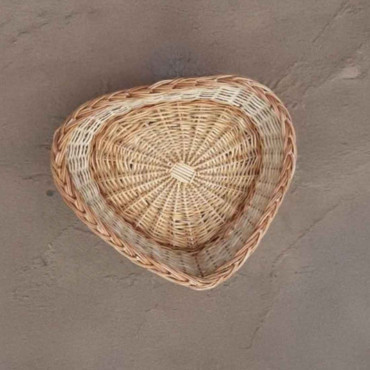Amora Willow Heart Basket